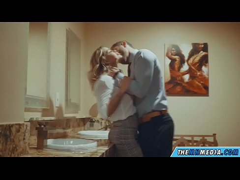❤️ Коли грудаста блондинка спокушає вас у громадському туалеті ❤️ Жорстке порно на uk.novoporn.ru